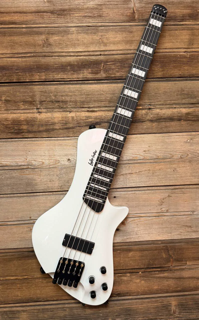 Laika custom build 37