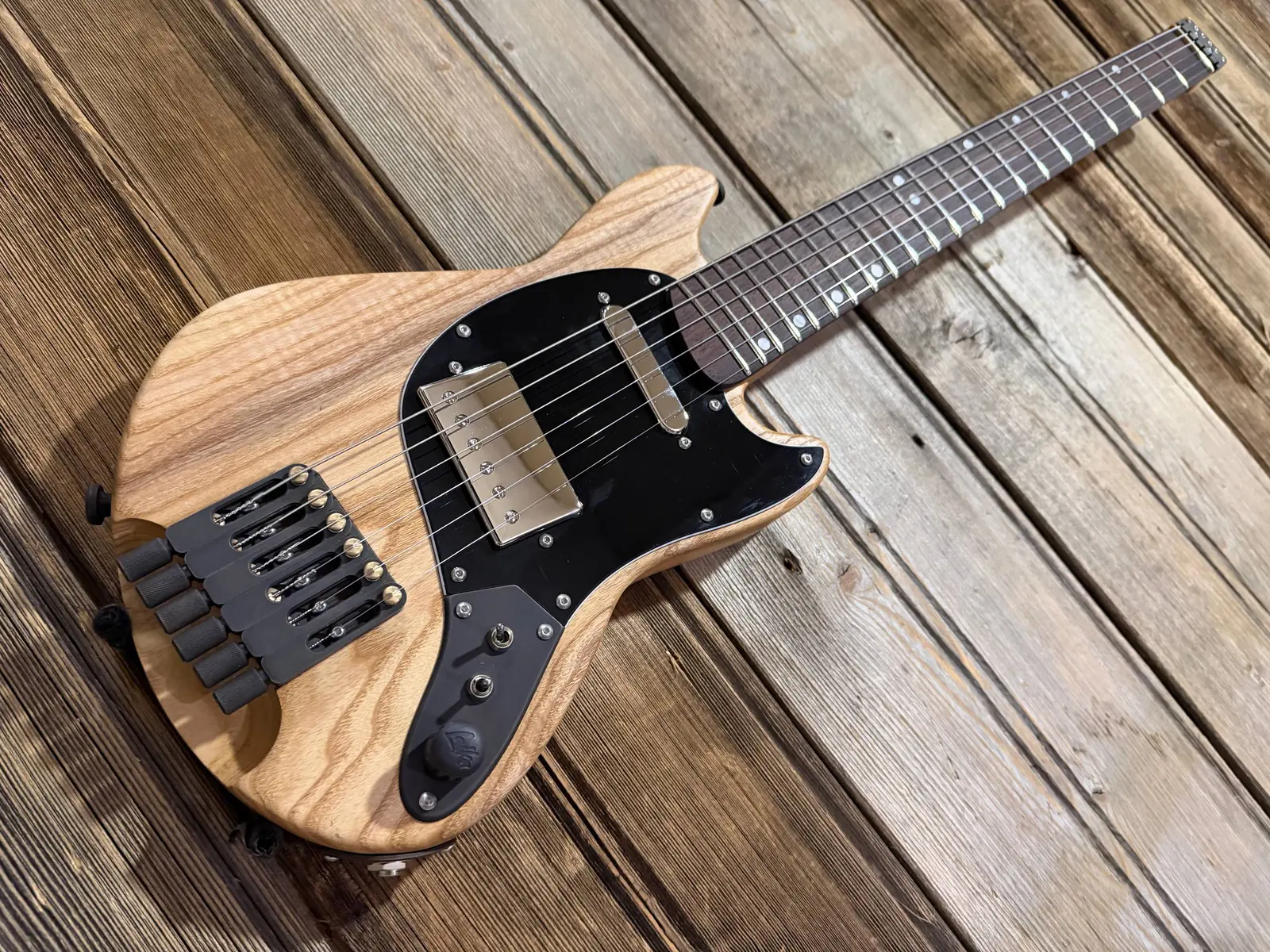Laika Mustang, Light finish