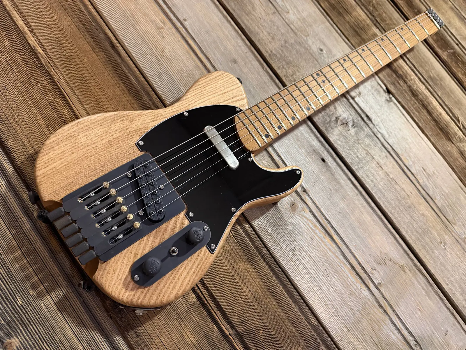 Laika Tele, Light oil finish