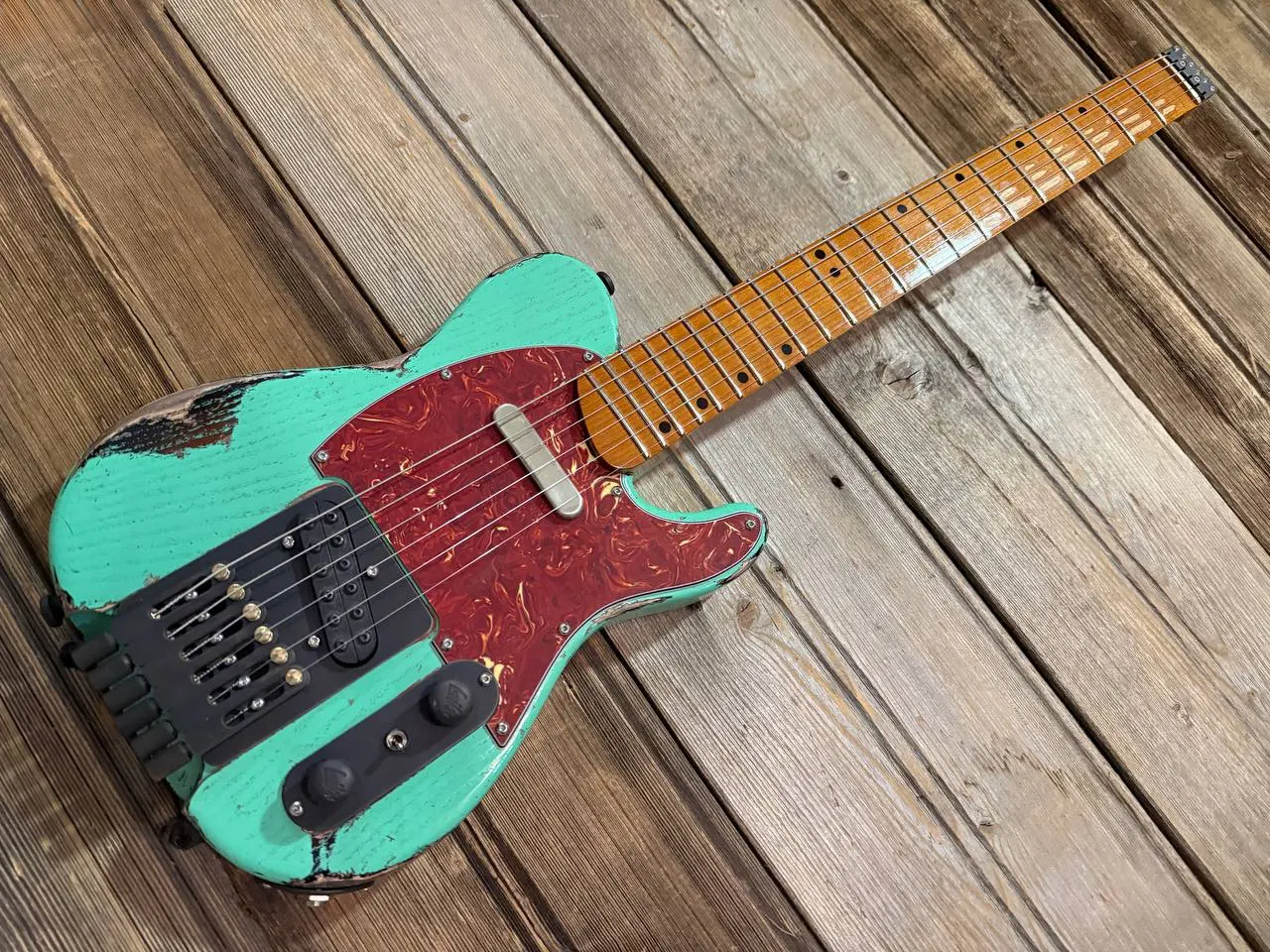Laika Tele, Surf Green Relic